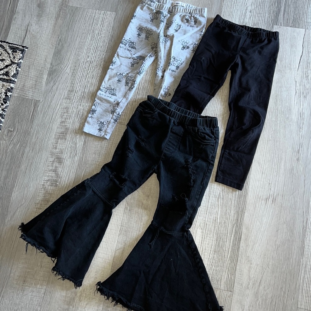 (3) bundle of pants size 5 girls